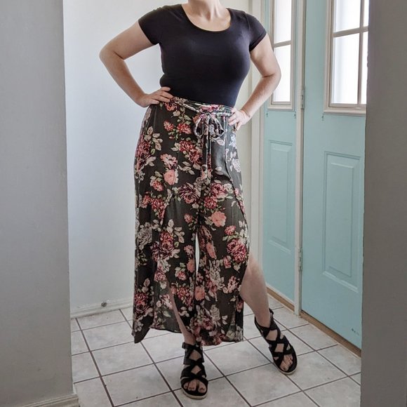 Xhilaration Small Split Leg Floral Olive High Rise Pants - Picture 5 of 12